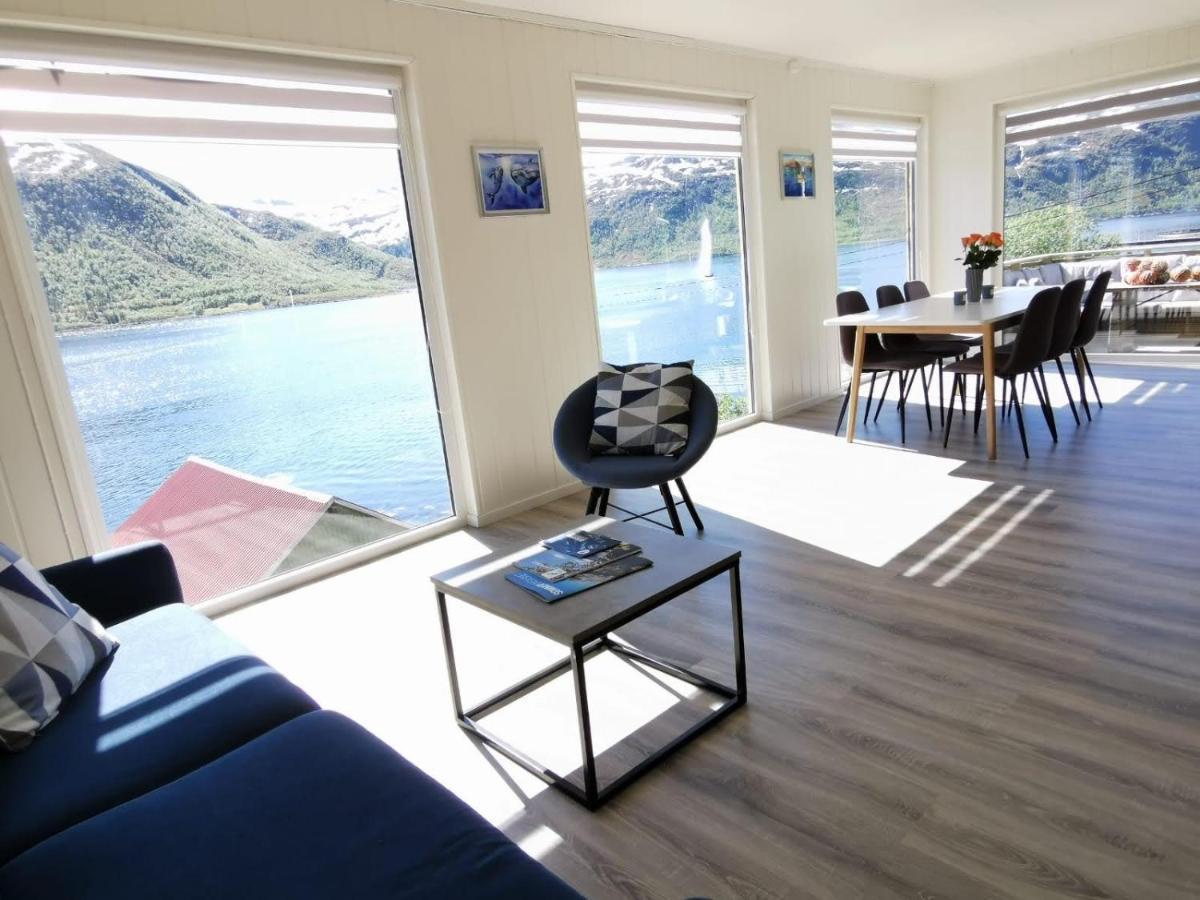דירות Torsken Waterfront Senja מראה חיצוני תמונה